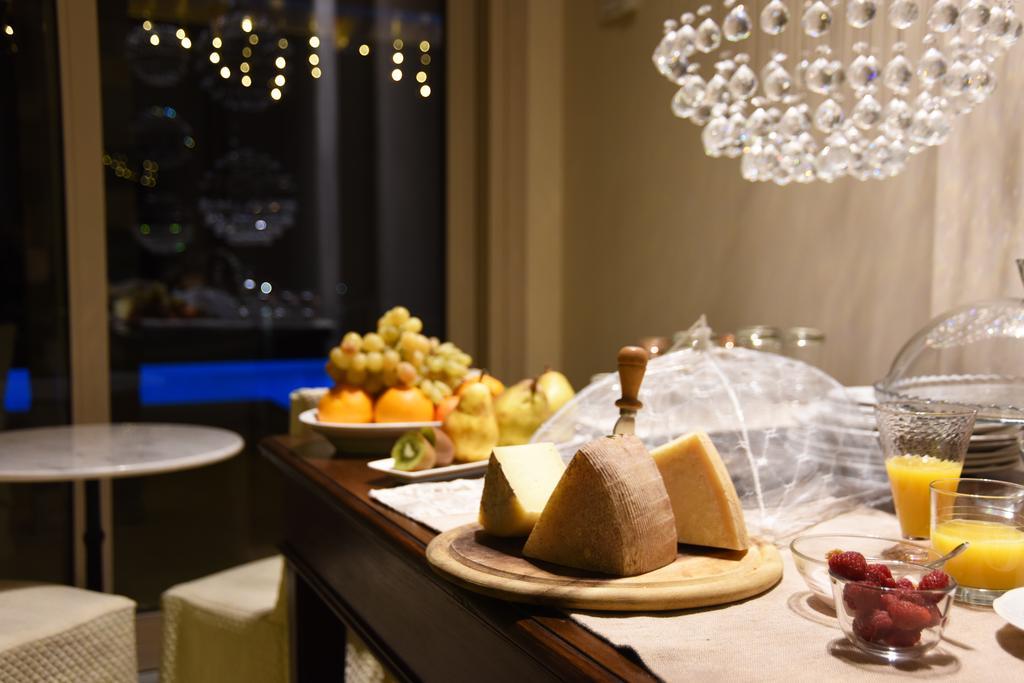 Agriturismo Le Fontane Sale Marasino Bagian luar foto