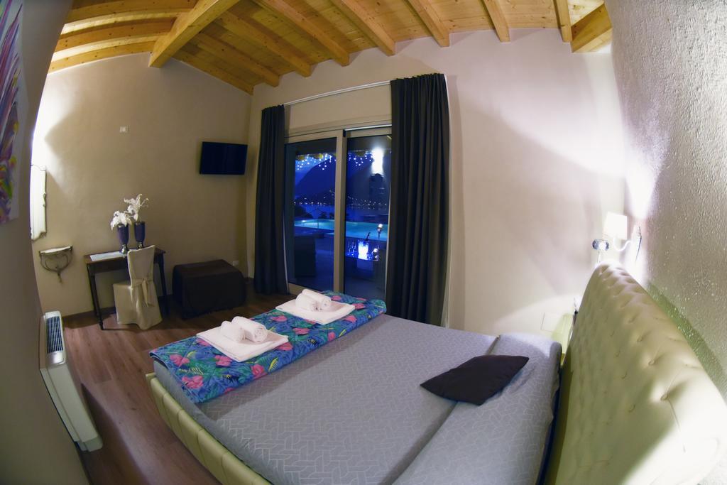 Agriturismo Le Fontane Sale Marasino Bagian luar foto