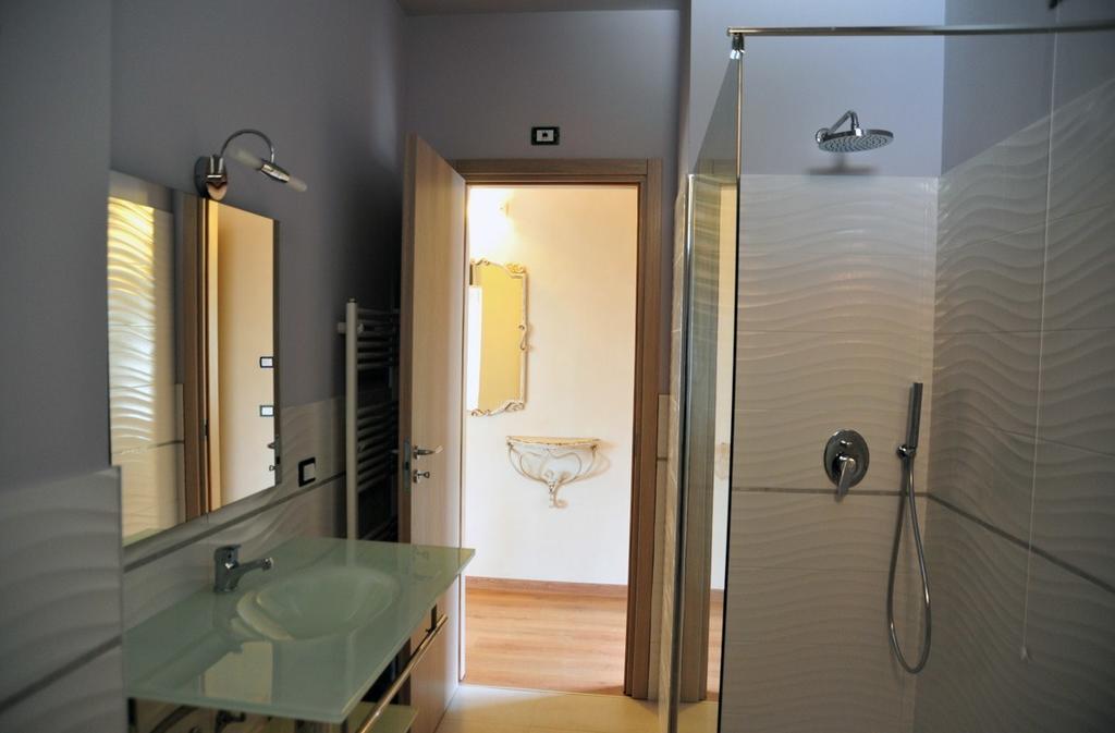 Agriturismo Le Fontane Sale Marasino Ruang foto