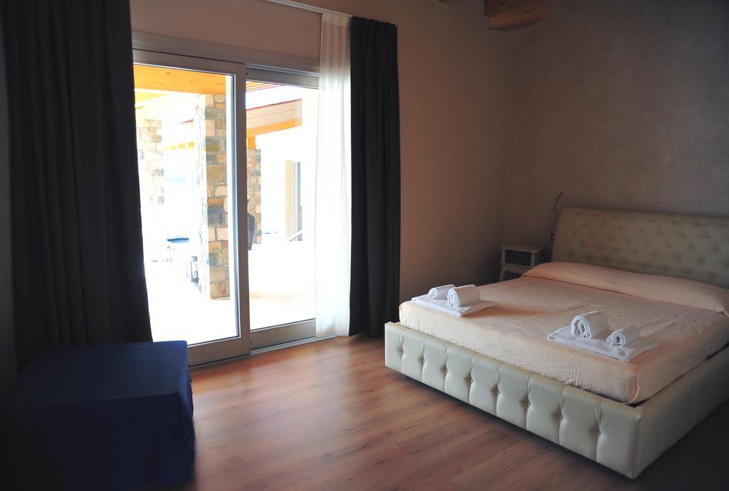 Agriturismo Le Fontane Sale Marasino Ruang foto