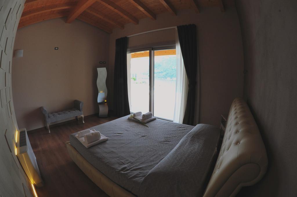 Agriturismo Le Fontane Sale Marasino Ruang foto